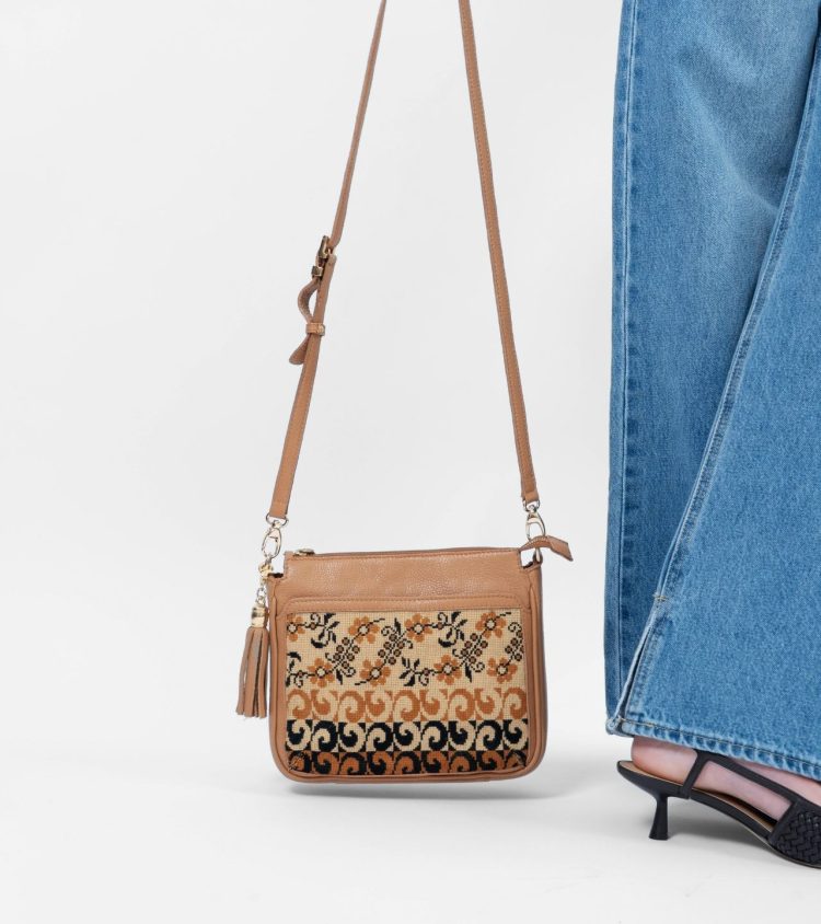 Waves Behind Trees Handbag